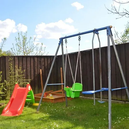 Pod Troma Korunami Červený Kláštor