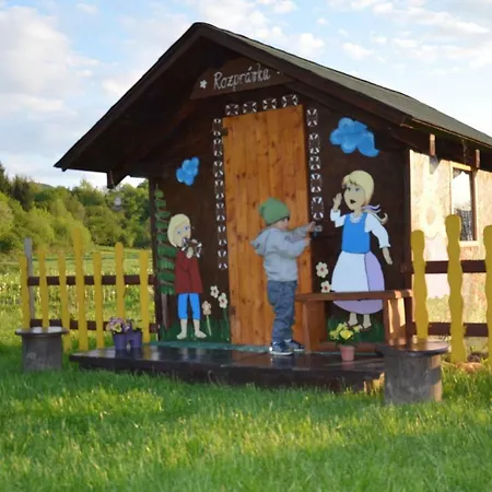 Pod Troma Korunami Červený Kláštor