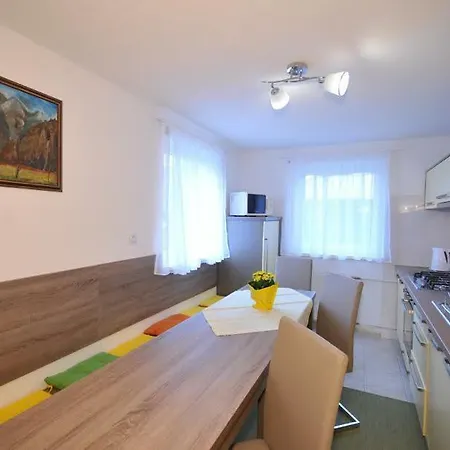 Penzion Pod Troma Korunami