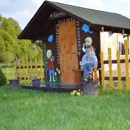 Pod Troma Korunami Penzion Červený Kláštor