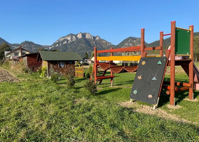 Pod Troma Korunami 게스트하우스 Červený Kláštor